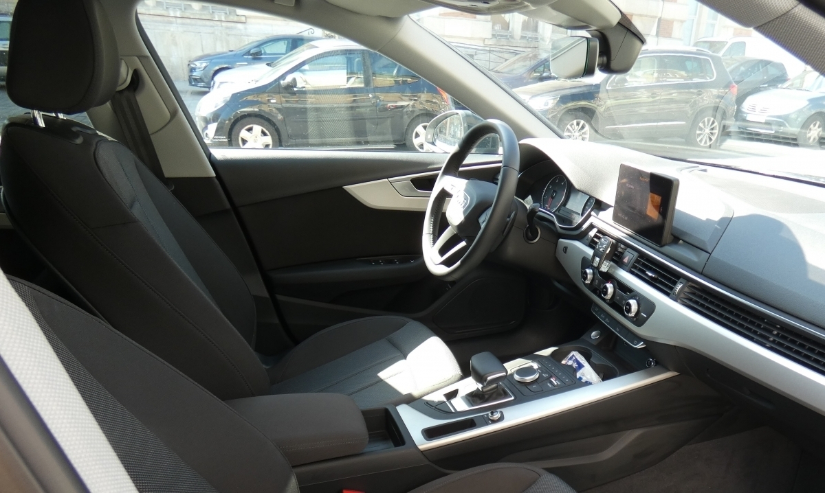 Audi A4 — 7